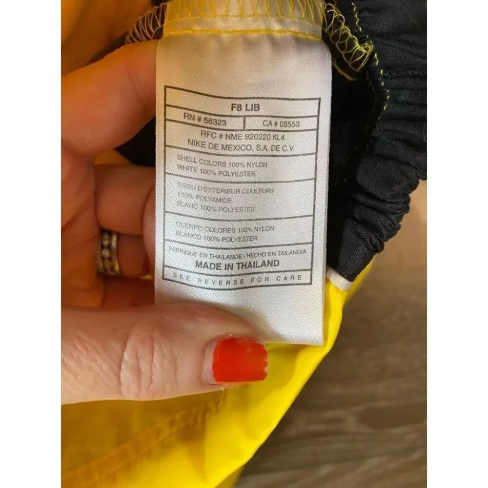 Vintage Nike yellow‎ windbreaker lightweight jacket